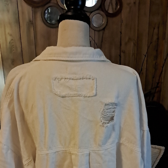 POL Button Down Raw Hem Distressed Shacket Shirt Jacket Size S - Picture 7 of 10